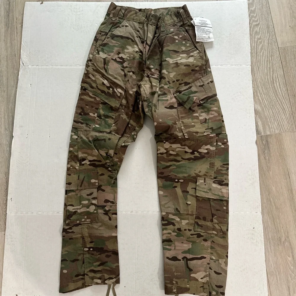 Camouflage Men's/womans Pants Army issue fatigues/ New with tags/size in photo - Picture 1 of 6